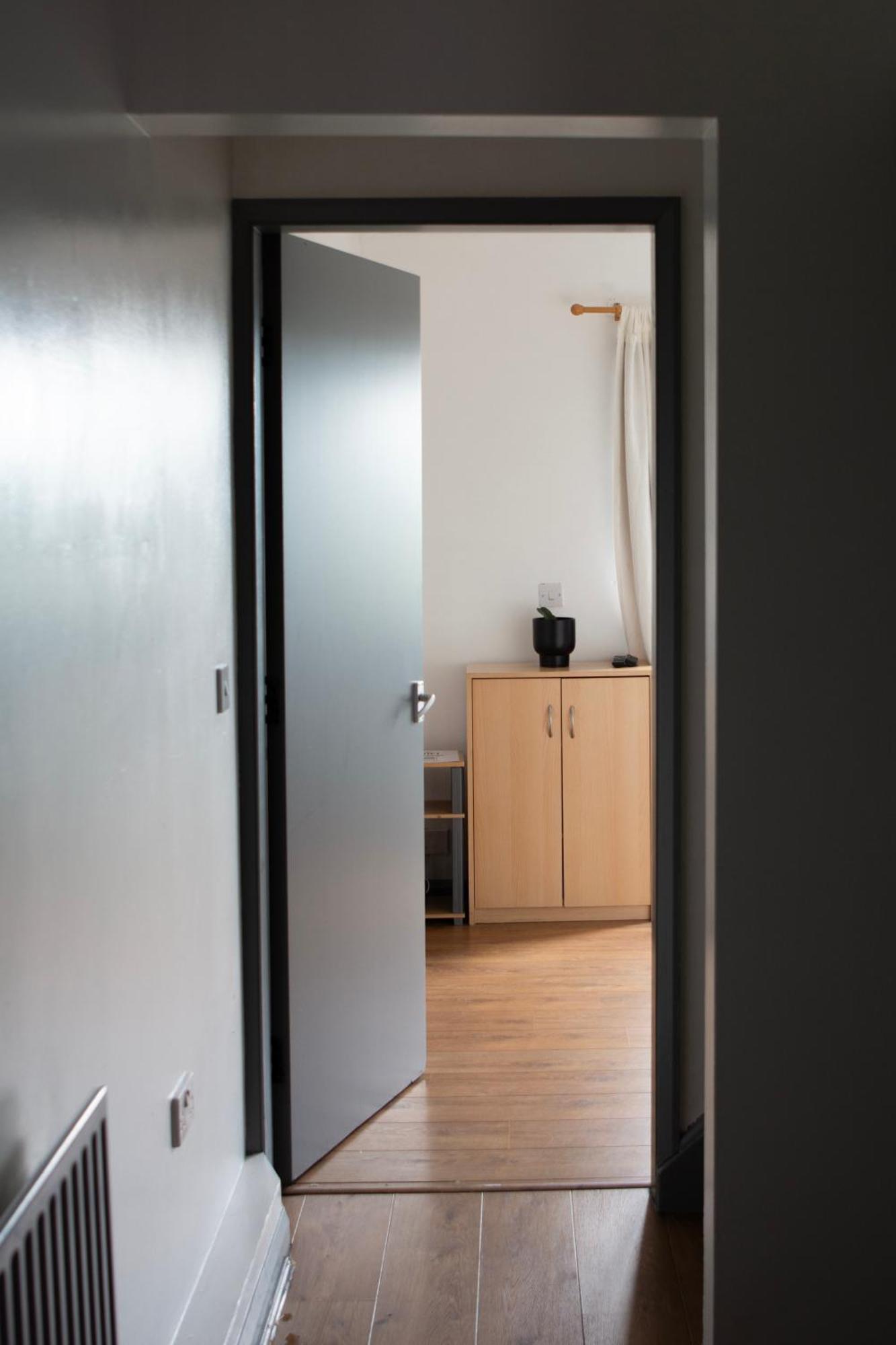Well-Equipped 4 Bedroom House Close To City Centre Leeds  Eksteriør billede