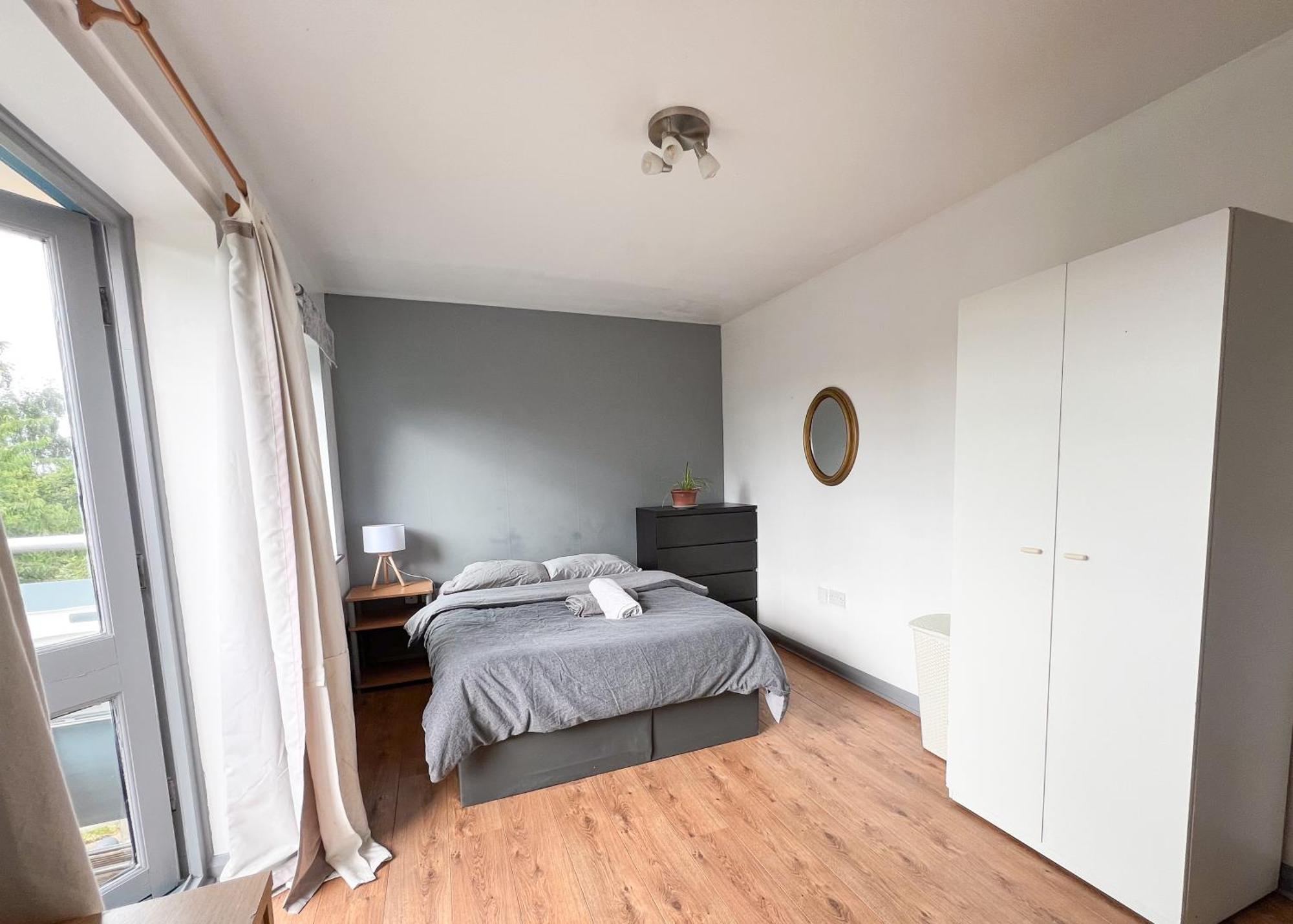 Well-Equipped 4 Bedroom House Close To City Centre Leeds  Eksteriør billede